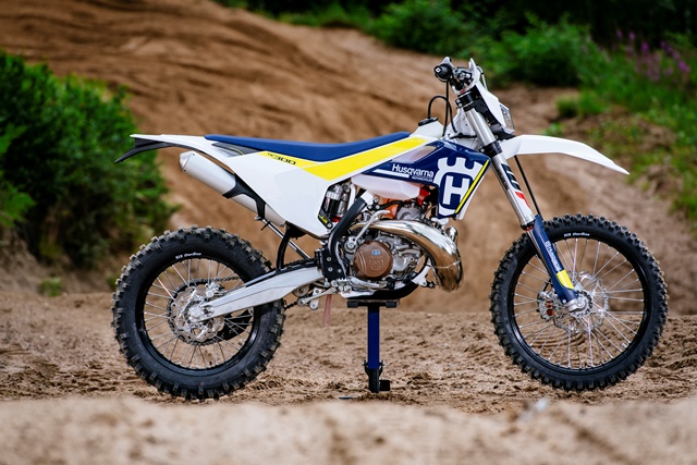 0711 husqvarna 300 2017 640