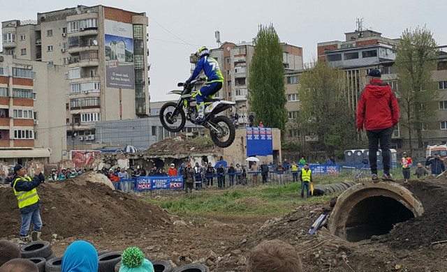 0422 kingofthehill roman