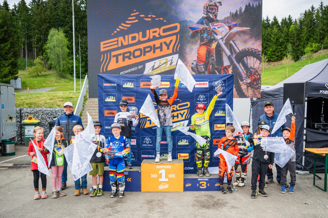 0519 trophy6