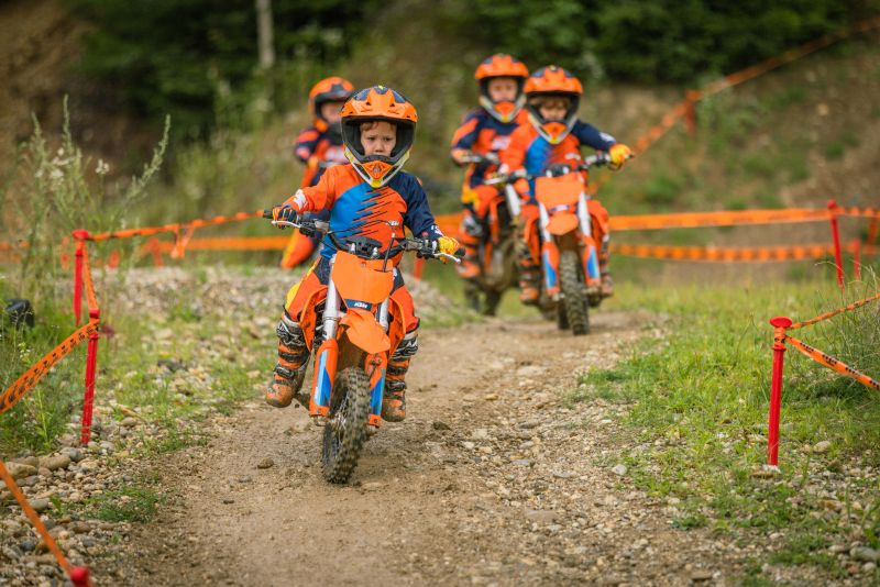 0726 orange kids days